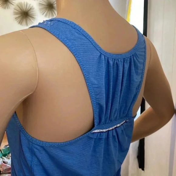 Lululemon athletic top - Picture 7 of 12